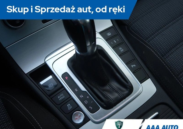 Volkswagen CC cena 48000 przebieg: 211108, rok produkcji 2013 z Gryfino małe 154